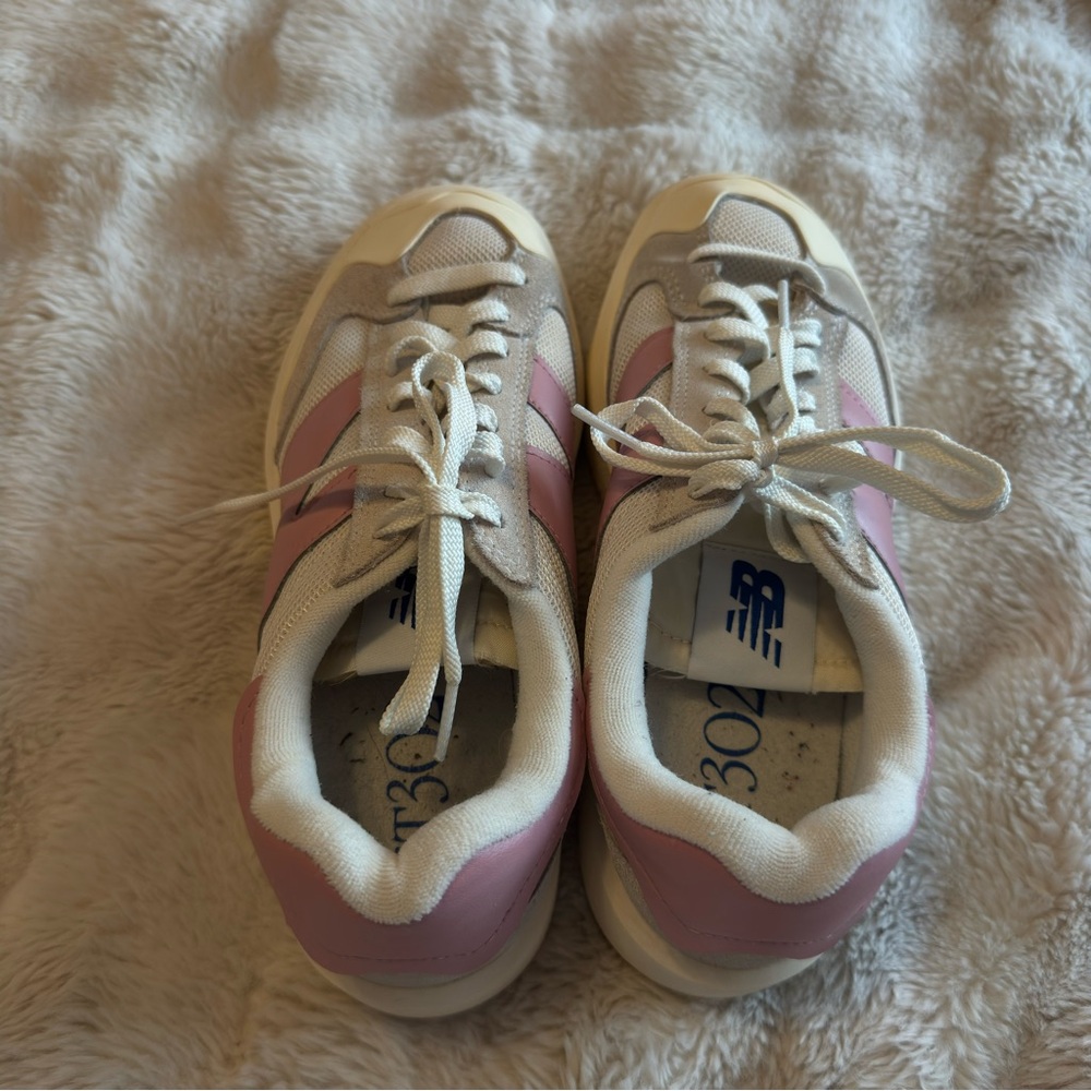 New balance shoes - Picture 4 of 7